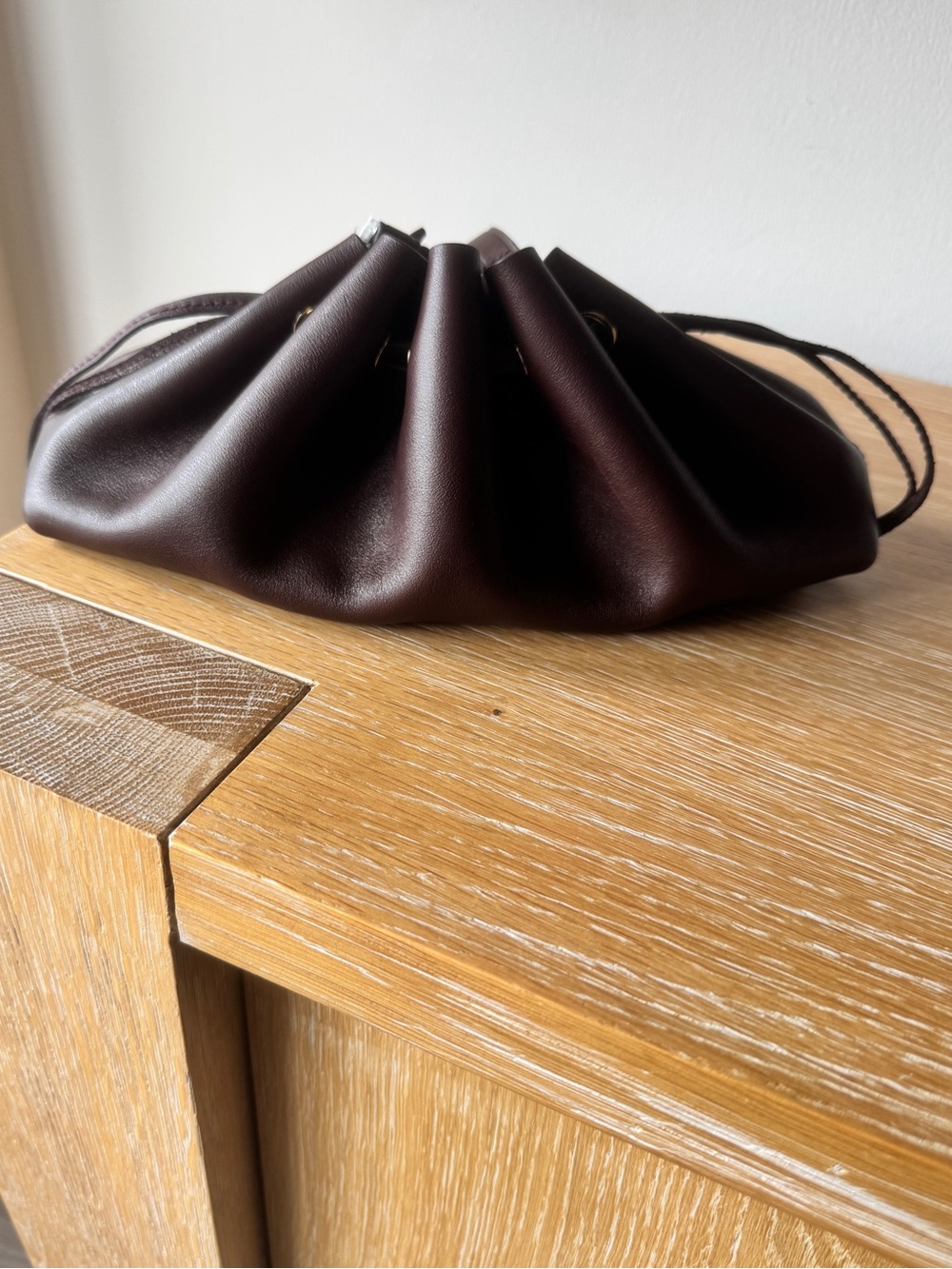 NWT MADEWELL Drawstring Clutch Mini Bag 100% Leather Chocolate Raisin NY176 - Picture 10 of 16
